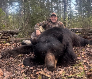 2025 Trophy Black Bear Bowhunting Alberta Canada