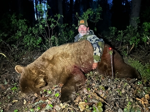 2025 Trophy Black Bear Bowhunting Alberta Canada